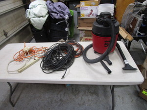 lot 313 image: Shop-Vac & Extension Chords