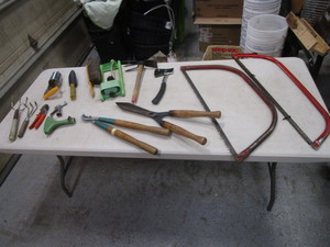 lot 314 image: Yard & Garden Tools