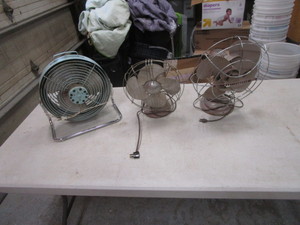 lot 317 image: Vintage Fans