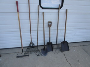 lot 333 image: Misc Hand Tools