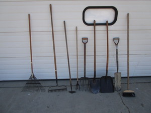 lot 334 image: Misc Hand Tools