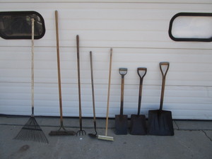 lot 335 image: Misc Hand Tools
