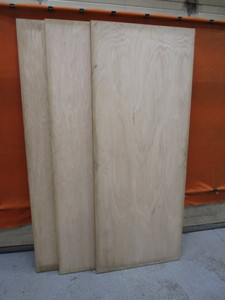 lot 230 image: (3) 32 Interior Doors