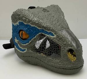 lot 16 image: 2017 Mattel Raptor Jurassic World Chomp-N-Roar Mask (Velocirator )