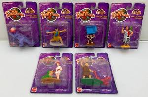 lot 19 image: 1993 The Flintstones Collectible Figures (NOC)