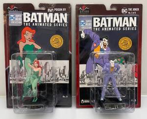 lot 29 image: 2017 DC Batman The Animated Series (The Joker & Poison Ivy) Figures With Comics (New On Card) Jokers Hand Broke In Pack