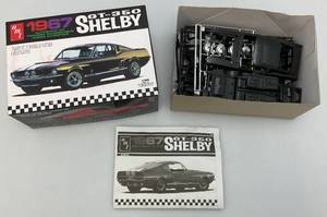 lot 128 image: Vintage AMT 1967 GT-350 Shelby Model Kit 125 Scale New Open Box