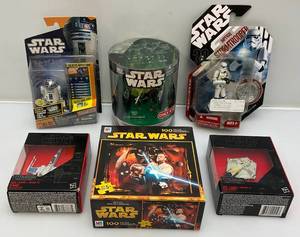 lot 166 image: Misc. Star Wars Collectibles (NIB)