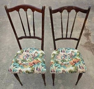 lot 10 image: Pair of Vintage French Country Side Chairs