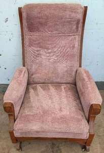 lot 14 image: Vintage Pink Rocking Chair