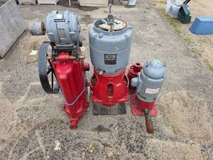 lot 35 image: Antique Irrigation Pump Set-up