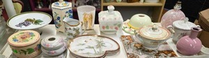 lot 59 image: Mixed Lot of Home Decor