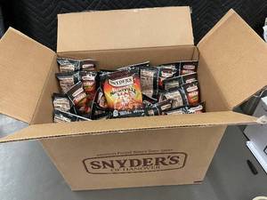 lot 3 image: NJ1 - Snyders of Hanover Nashville Hot Pretzel Pieces Box of 60 bags