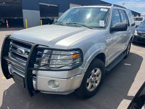 lot 14 image: 2010 Ford Expedition XLT 4x4