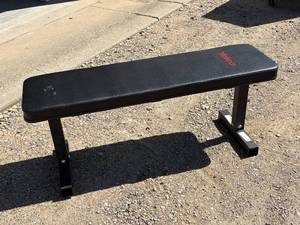 lot 5-F2025 image: Standard workout bench