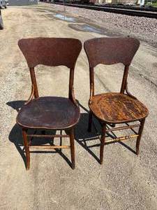 lot 21-F2025 image: Two antique oak bentwood frame chairs Extra Ship Cost
