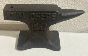 John Deere Metal Anvil 4 1/2" Wide