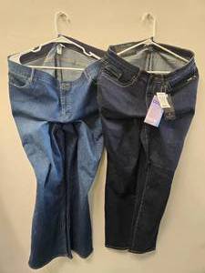 lot 8 image: Lots of 2 Womens Jeans (NEW) FDJ and ColorMax Sizes 16 and 18W