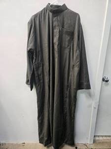 lot 16 image: Gown for Muslins used for Prayer in the Mosque ( NEW) Size 62