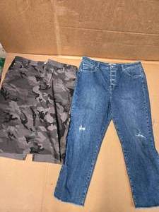 lot 42 image: Lots of 2 ladys Jeans (NEW) Indigo Sizes 14 and 14