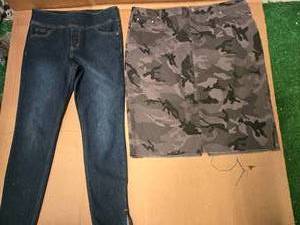 lot 80 image: Lot of 2 Ladies Jean (Size 20W, NEW) and A Camou (Size 20W, New)