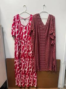 lot 106 image: Lots of Ladies Tops, Dresses and Apparel- (NEW) - Size 1X, Kate and Mallory & Indigo Thread