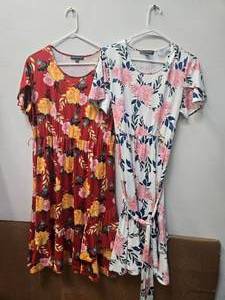 lot 29 image: Lots of 2 ladys Wears(New) Kate and Mallory Dresses -Size XL