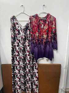 lot 50 image: Ladies Tops, Dresses & Apparel - Sizes 1X, Kate and Mallaroy and Live and let Live (NEW)