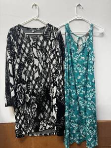 lot 57 image: Ladies Tops, Dress &  Apparel - Sizes 1X, Kate and Mallory  (NEW)