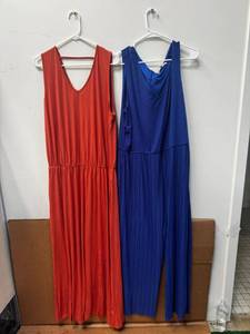 lot 46 image: Ladies  Dresses Jorge Perez (NEW) - Sizes 1X