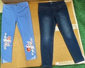 lot 212 image: Ladies Bottoms - Sizes L, Oneworld, Kate and Mallory  (NEW)