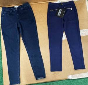 lot 218 image: Ladies Bottoms - Sizes 6, Christopher Banks(NEW)