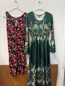 lot 170 image: Ladies Tops, Dresses & Apparel - Sizes XS, Kate & Mallory (NEW)