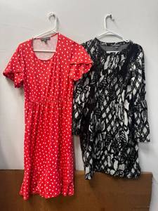 lot 174 image: Ladies Tops, Dresses & Apparel - Sizes S, Kate and Mallory (NEW)
