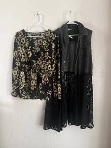 lot 132 image: Lots of Ladies Tops, Dresses and Apparel- (NEW) - Size XL, Kate &Mallory and Indigo and Thread