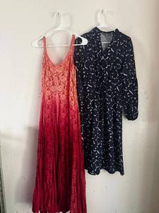 lot 145 image: Ladies Tops, Dresses & Apparel - Sizes M, Kate & Mallory and Indigo & Thread (NEW)