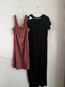 lot 151 image: Ladies Tops, Dresses & Apparel - Sizes 1X, ModX & Indigo Thread (NEW)
