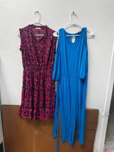lot 122 image: Lots of Ladies Tops, Dresses and Apparel- (NEW) - Size M, Design History and Kate & Mallory