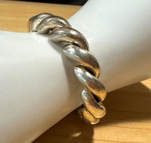 lot 21G image: 7-inch Sterling Silver Twist Bracelet, Made in Italy