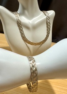 lot 22G image: Sterling Silver Textured Necklace and Bracelet Set from Italy