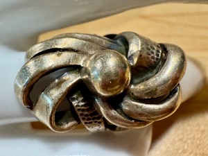 lot 33G image: Vintage Sterling Silver Abstract Knot Ring