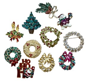 lot 53G image: Set of 12 Festive Holiday Brooch Pins