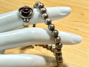 lot 76G image: Sterling Silver Beaded Bracelet and Garnet Ring Set