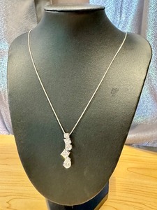 lot 84G image: Cubic Zirconia Necklace with 1.25 Pendant on 19 Chain