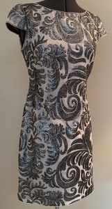 lot 16 image: Adrianna Papell Blush and Silver Sequin Cap Sleeve Cocktail Dress - Size 4