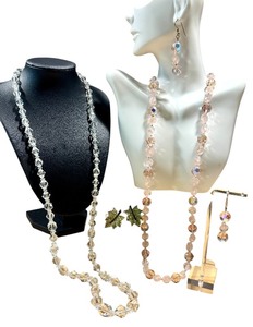 lot 23J image: Vintage Sparkling Necklace Set with Boucher Clip Earrings