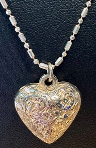 lot 103G image: Vintage Puffy Heart Pendant with 15-Inch Chain