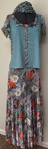 lot 98 image: Cute Garella Shirt, Skirt and Scarf - Size 3 (M)