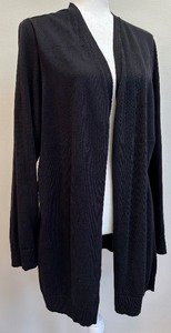 lot 68 image: Chicos New with Tags Black 34 Sleeve Cardigan