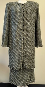 lot 43 image: Vintage Lesleigh Textured Womens Button Down Shirt and Skirt Set